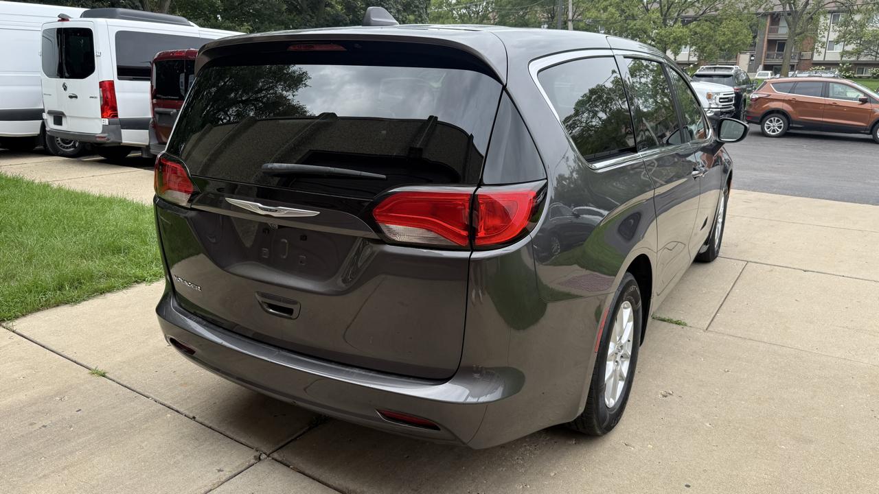 Chrysler Voyager LX 2022