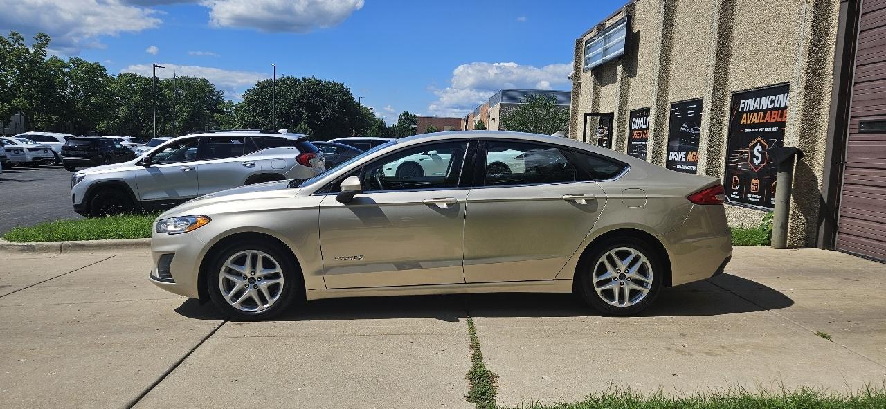 Ford Fusion Hybrid SE 2019