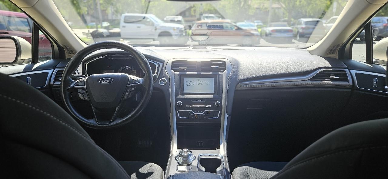 Ford Fusion Hybrid SE 2019