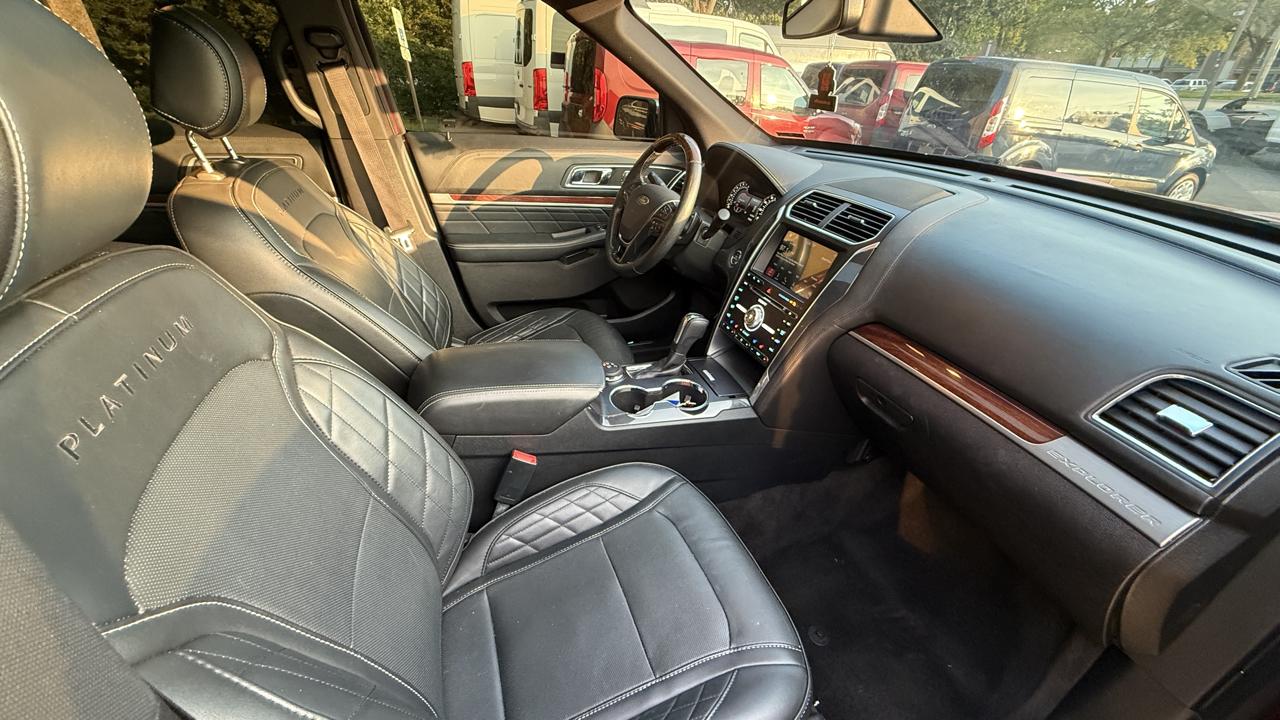 Ford Explorer Platinum AWD 2017