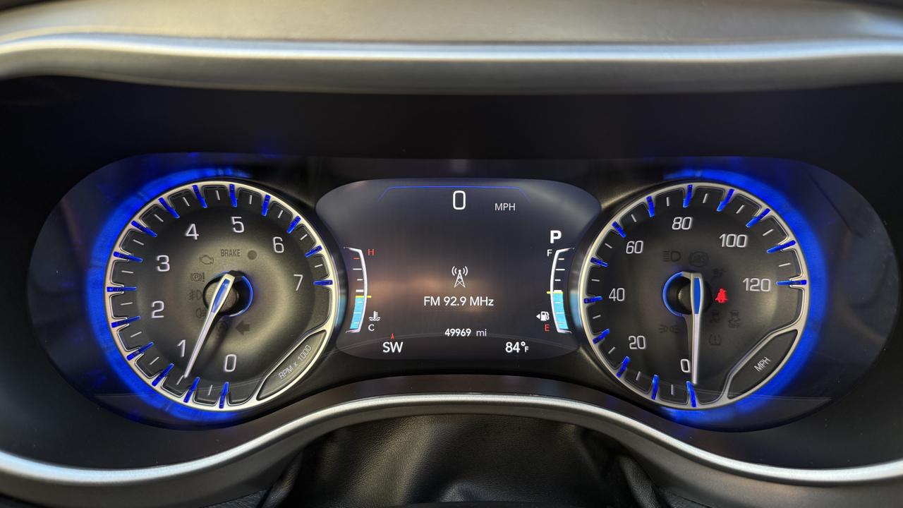 Chrysler Pacifica Select 2025