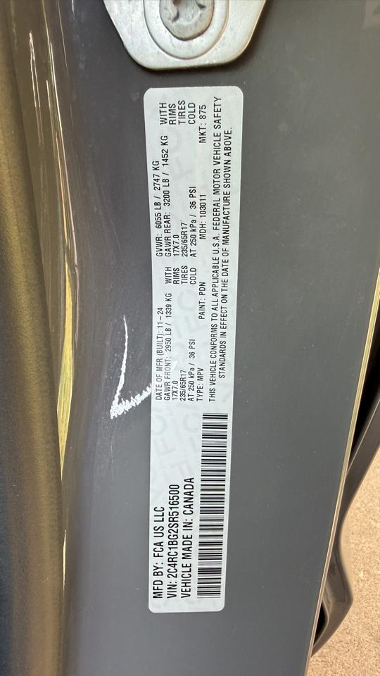 Chrysler Pacifica Select 2025