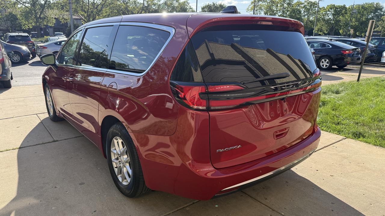 Chrysler Pacifica Select 2027