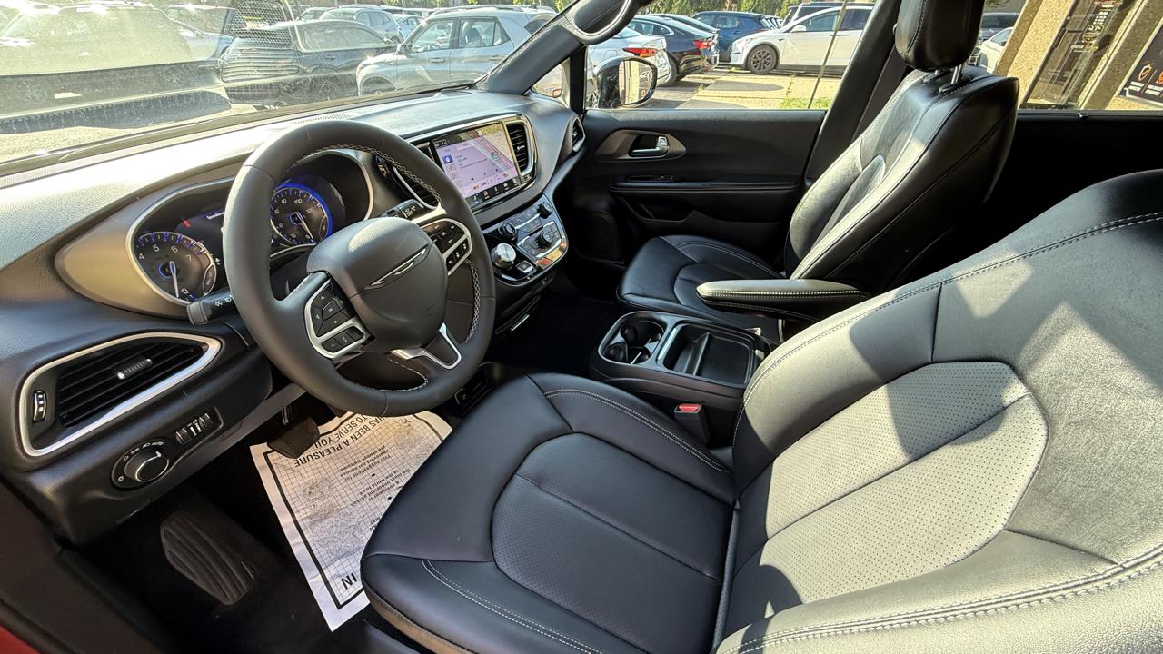 Chrysler Pacifica Select 2027