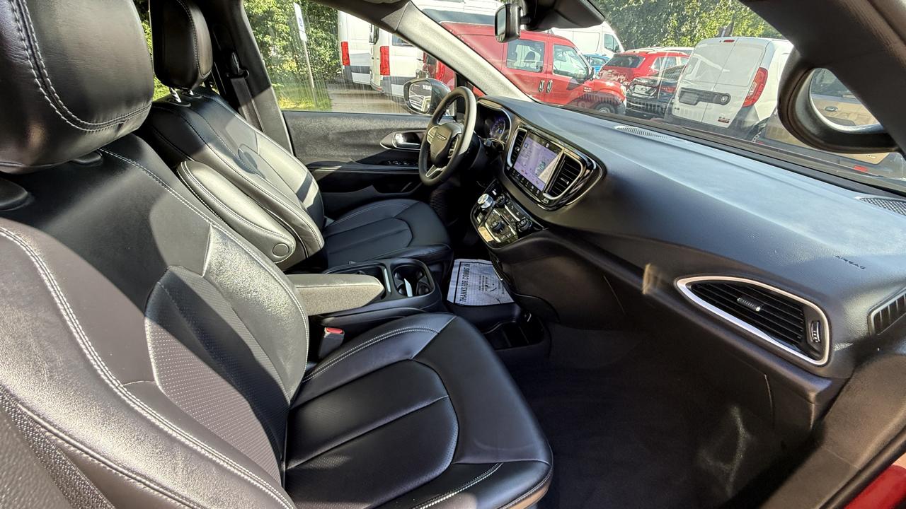 Chrysler Pacifica Select 2027