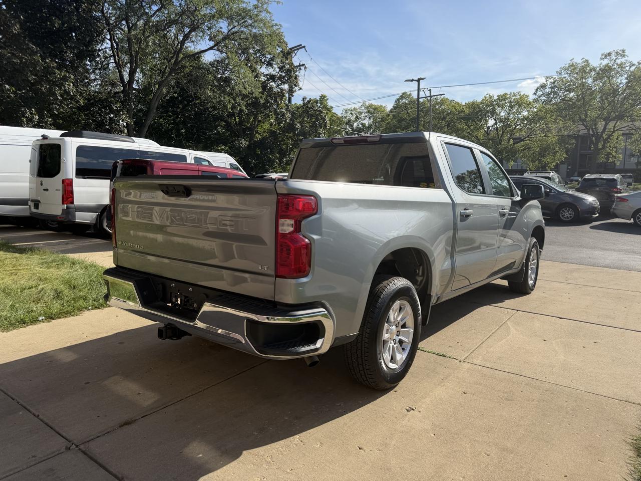 Chevrolet Silverado 1500 LT Crew Cab 2WD 2026