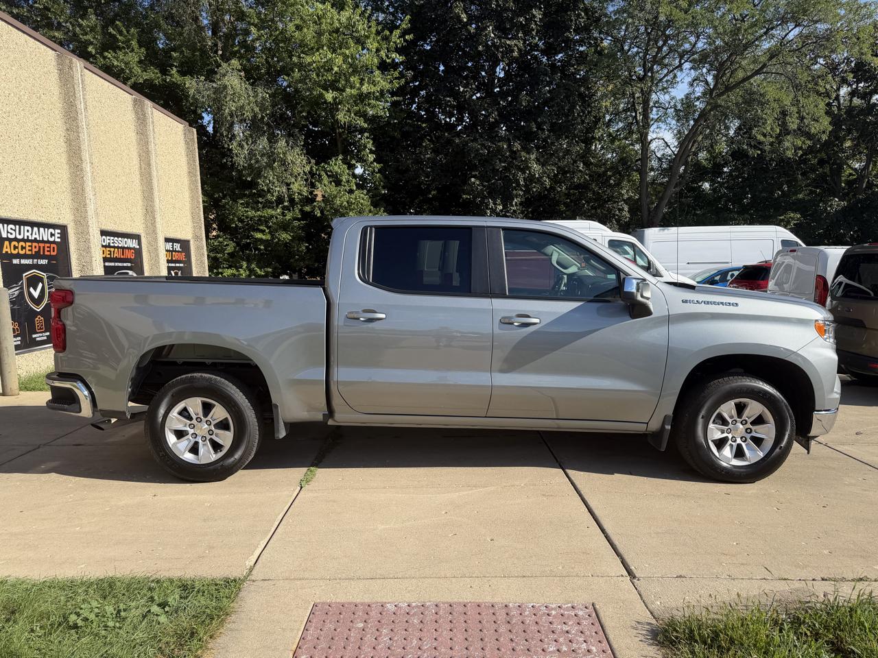 Chevrolet Silverado 1500 LT Crew Cab 2WD 2026
