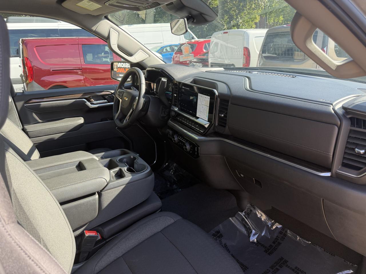 Chevrolet Silverado 1500 LT Crew Cab 2WD 2026