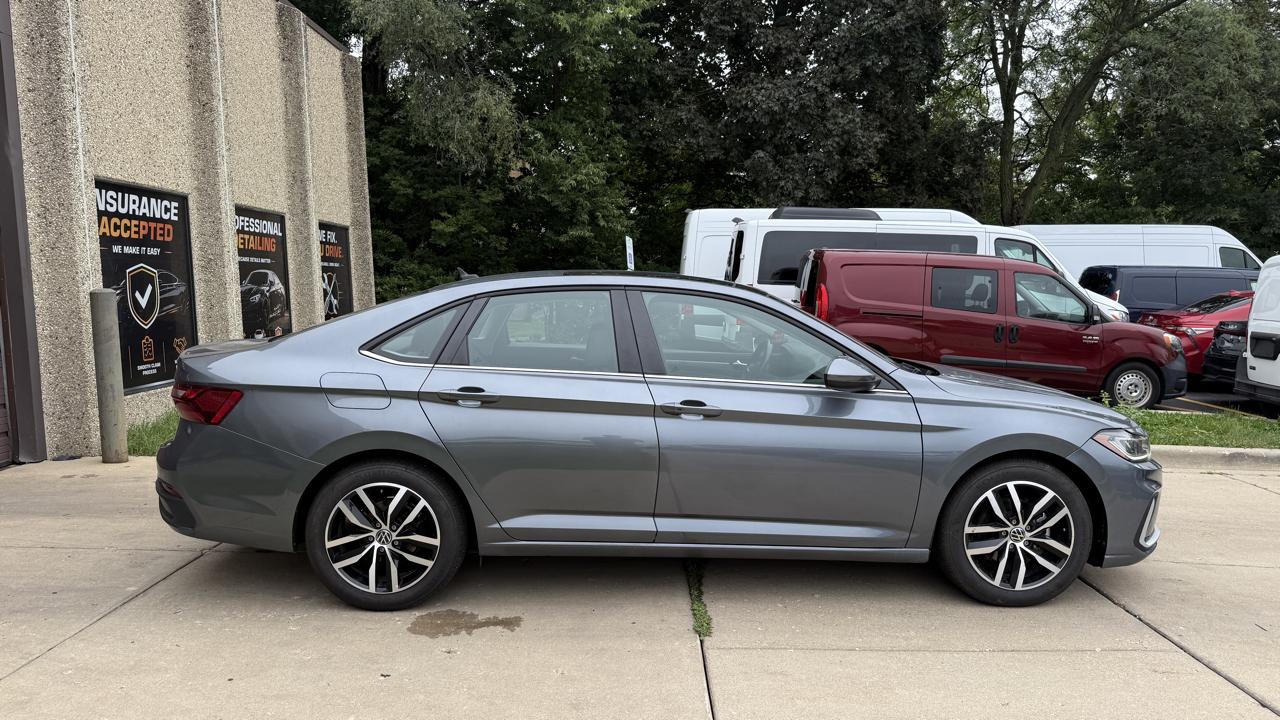 Volkswagen Jetta SE 2025