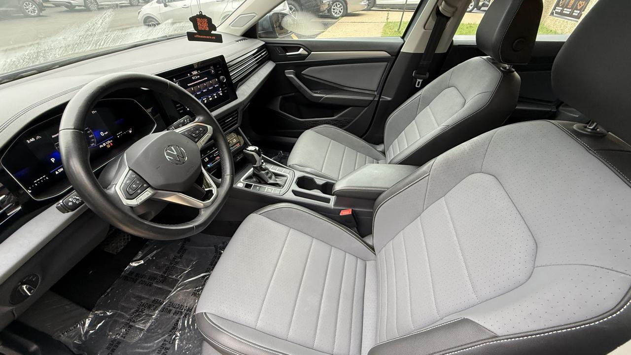 Volkswagen Jetta SE 2025