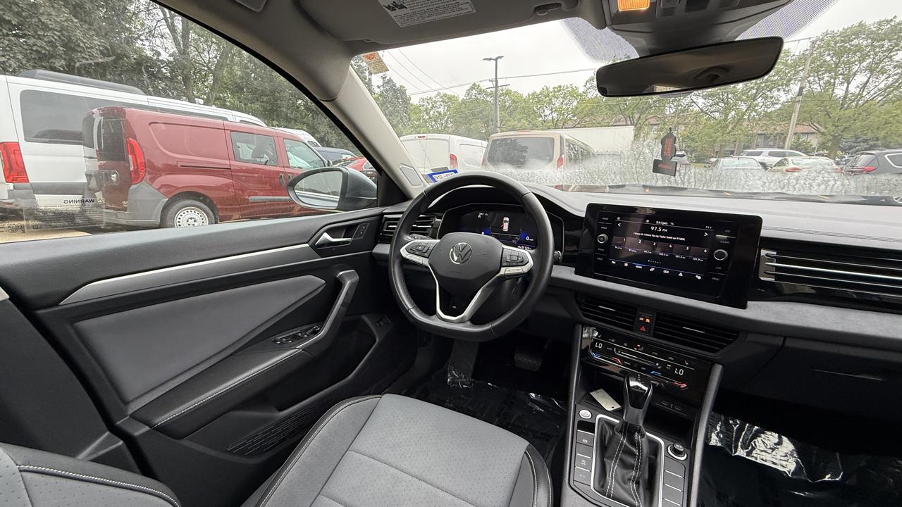 Volkswagen Jetta SE 2025