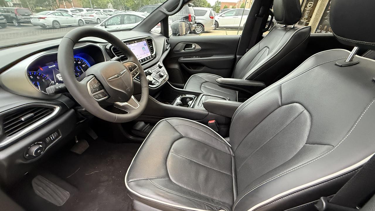 Chrysler Pacifica Limited 2026