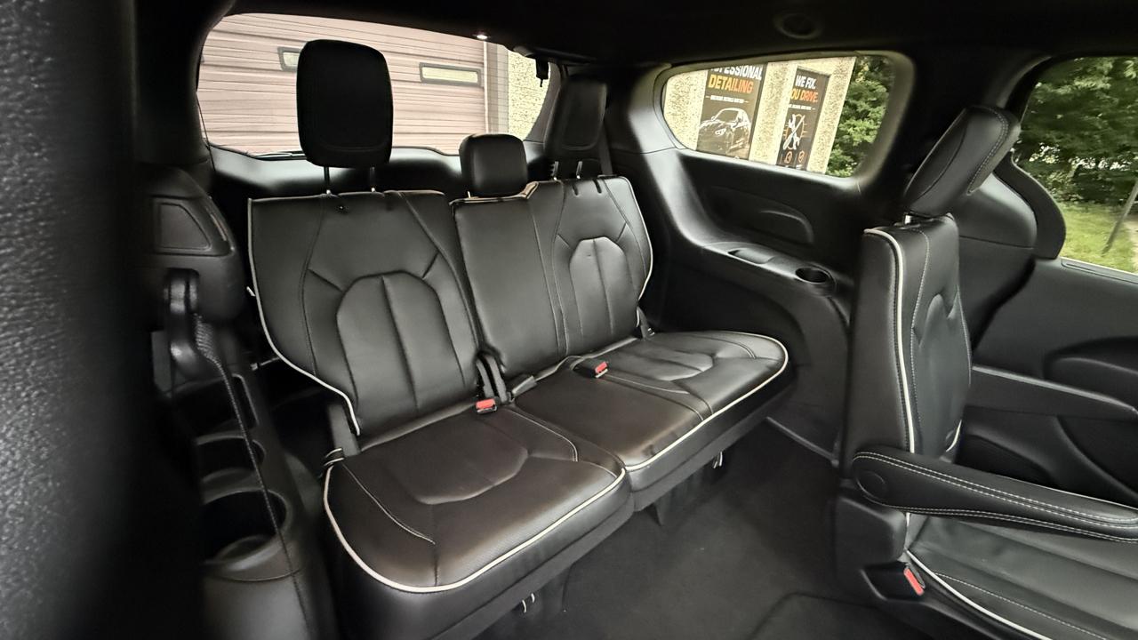 Chrysler Pacifica Limited 2026
