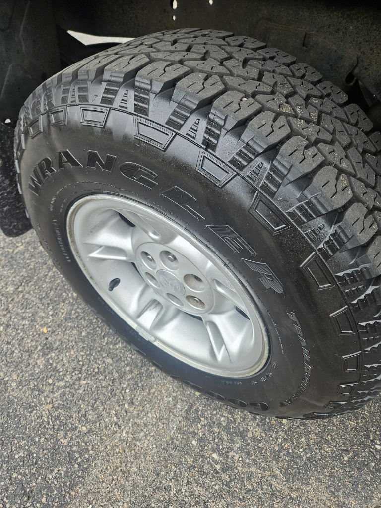 Dodge Dakota Reg. Cab 6-ft. Bed 4WD 1999