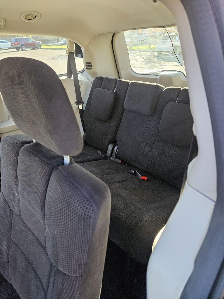 Dodge Grand Caravan SXT 2013