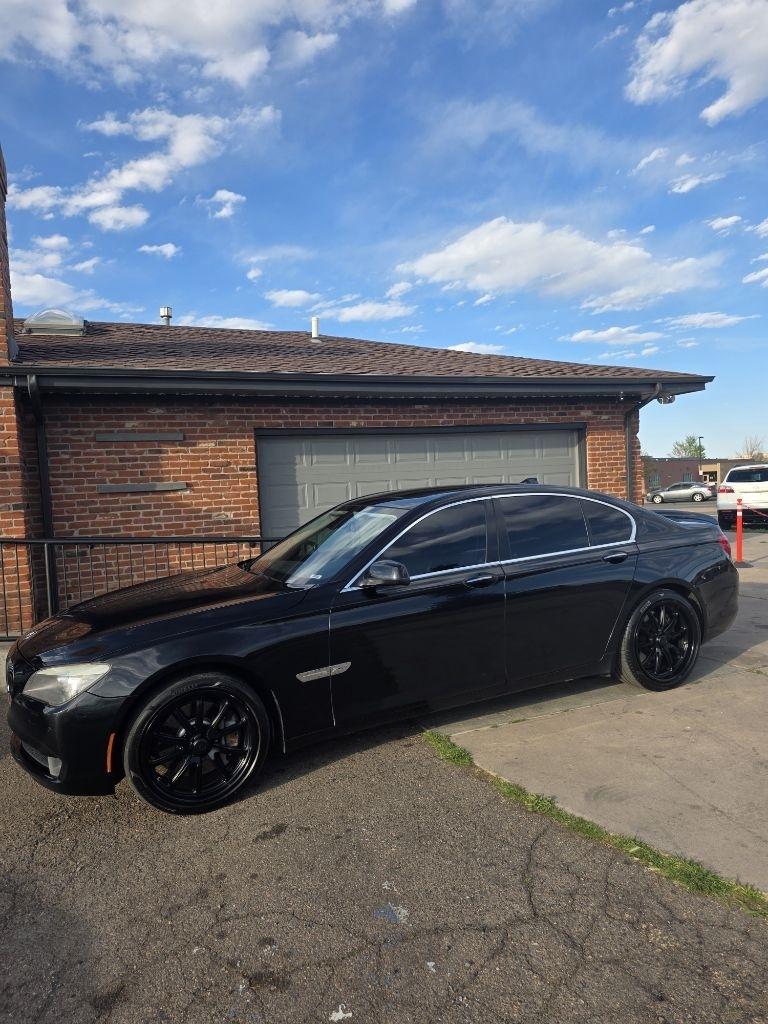 2012 BMW 7-Series 750i xDrive Sedan