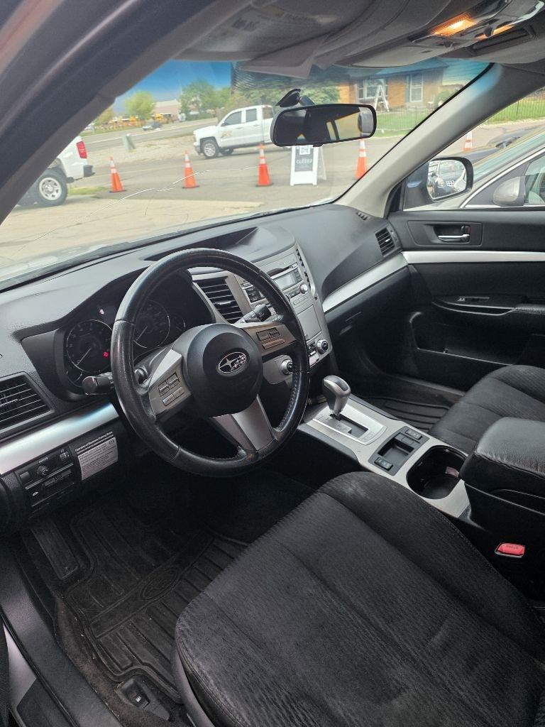 2010 Subaru Outback 2.5i Premium