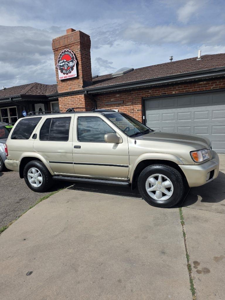 2001 Nissan Pathfinder SE 4WD