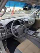 2004 Nissan Titan 