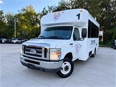 2015 Ford Econoline 