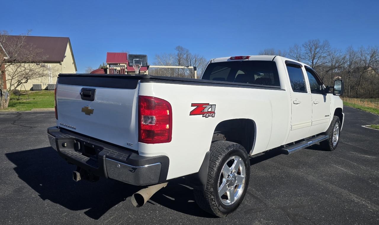 Chevrolet Silverado 2500HD LTZ Crew Cab 4WD 2013