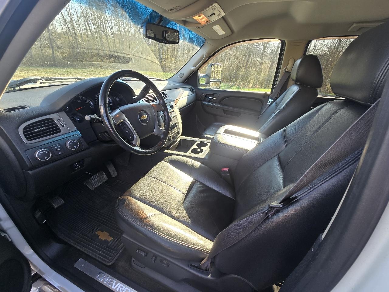 Chevrolet Silverado 2500HD LTZ Crew Cab 4WD 2013