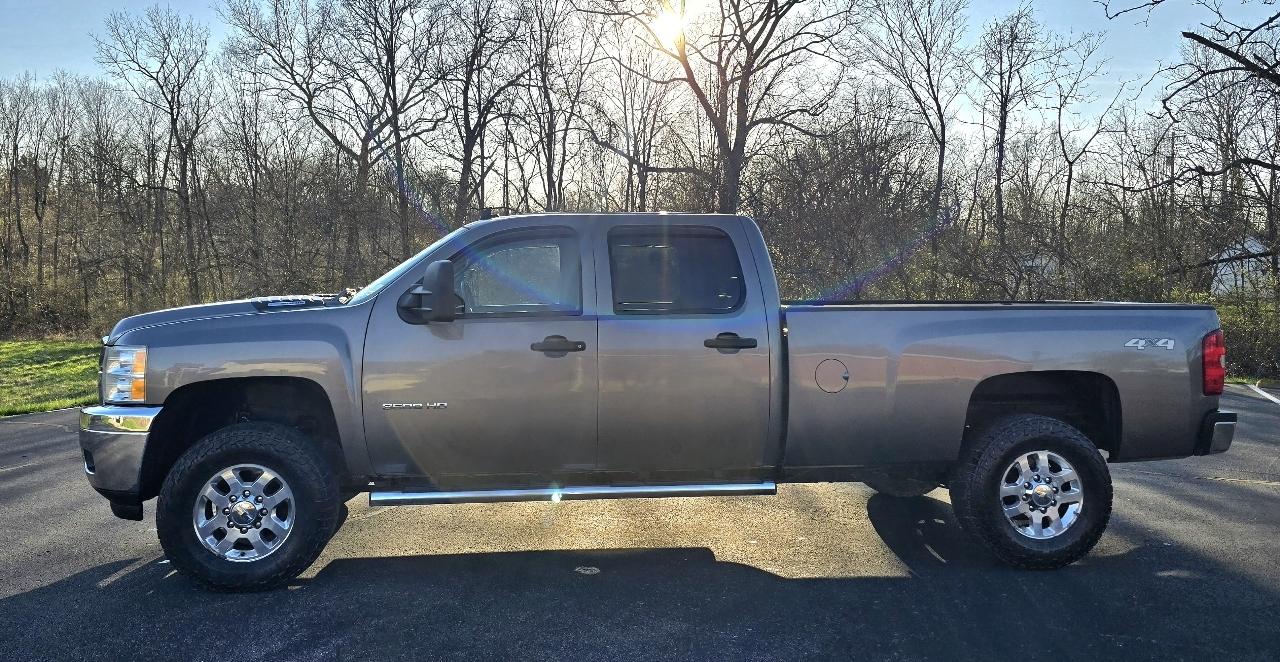 Chevrolet Silverado 3500HD LT Crew Cab 4WD 2013