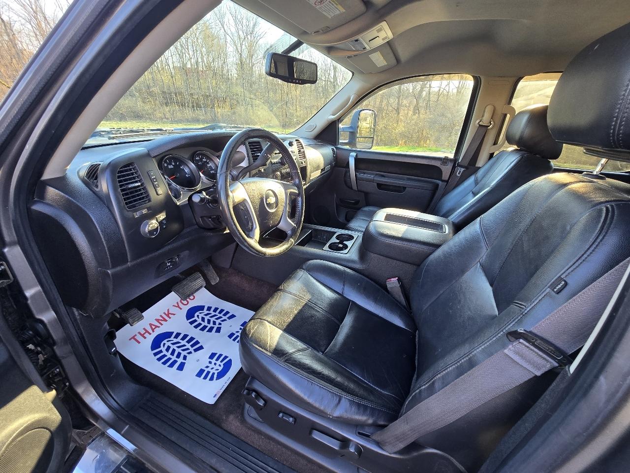 Chevrolet Silverado 3500HD LT Crew Cab 4WD 2013