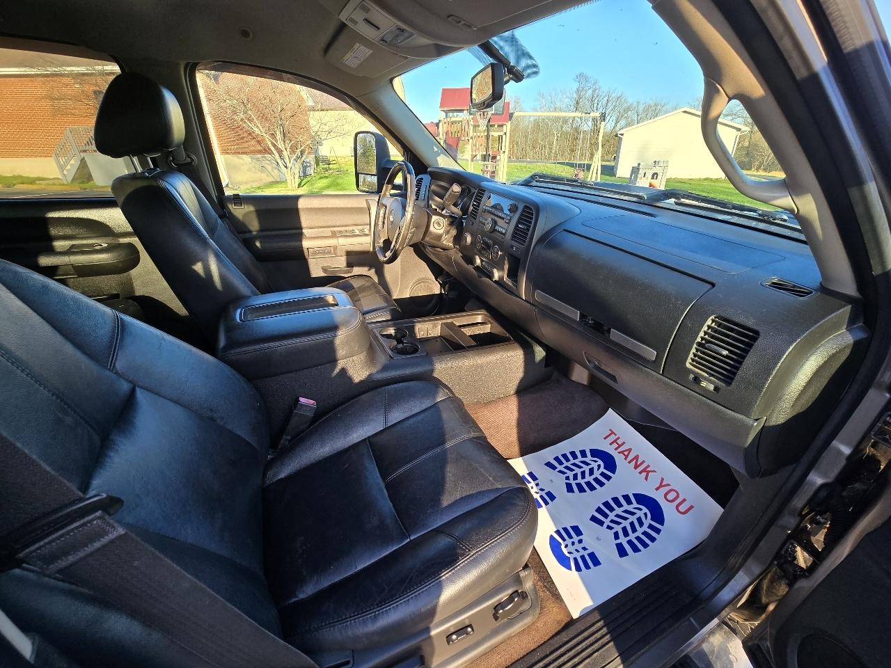 Chevrolet Silverado 3500HD LT Crew Cab 4WD 2013