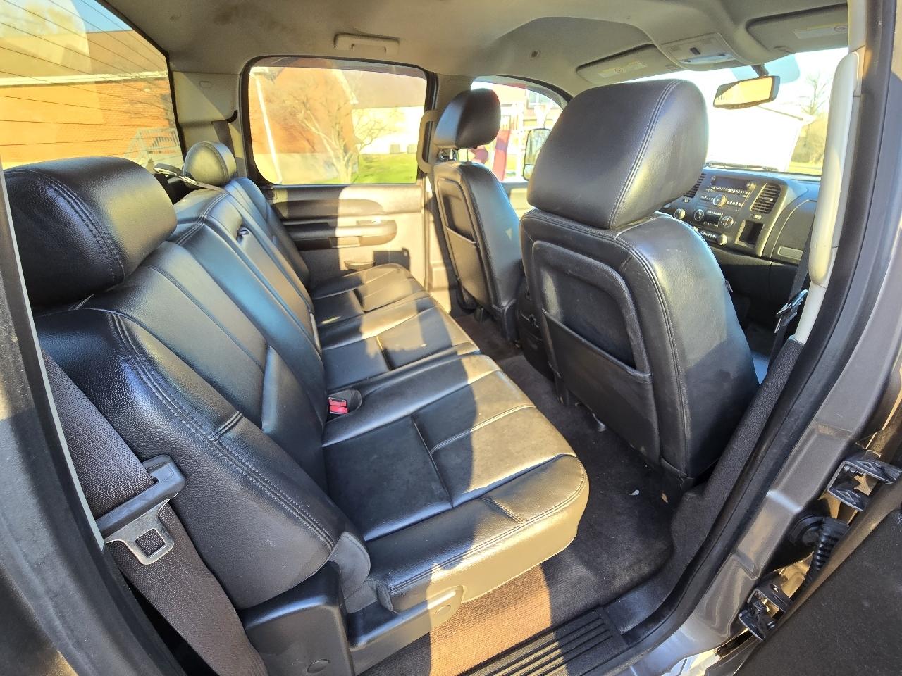 Chevrolet Silverado 3500HD LT Crew Cab 4WD 2013