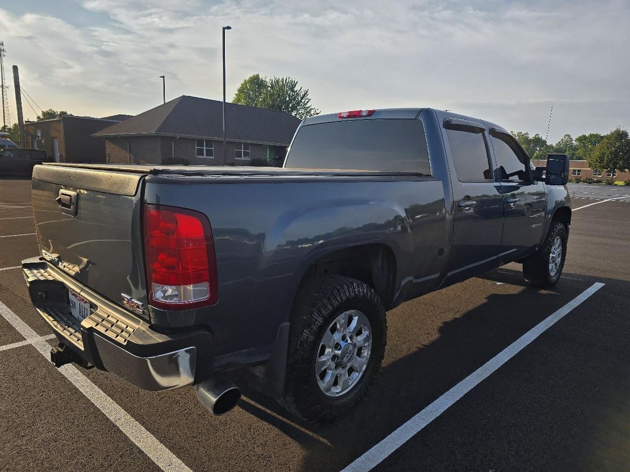 GMC Sierra 2500HD SLT Crew Cab 4WD 2013