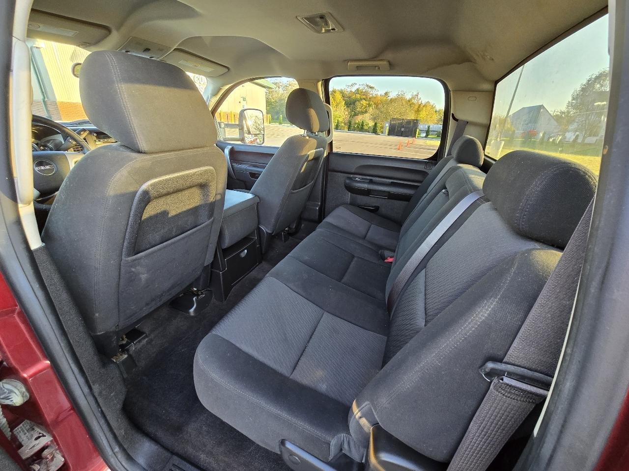 GMC Sierra 2500HD SLE Crew Cab 4WD 2014