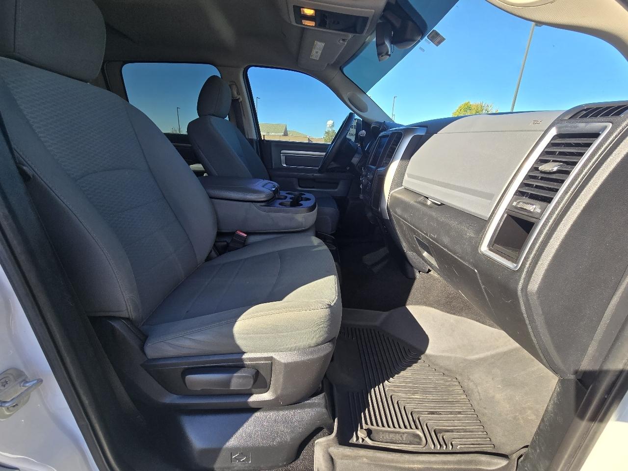 RAM 2500 SLT Crew Cab SWB 4WD 2018