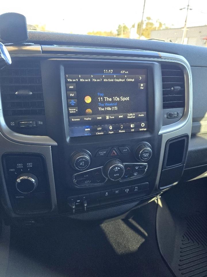 RAM 2500 SLT Crew Cab SWB 4WD 2018
