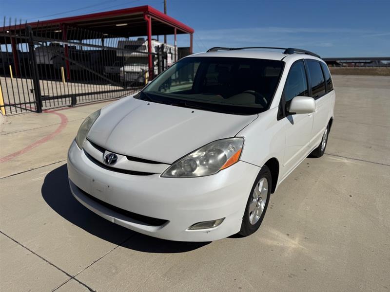 2008 Toyota Sienna XLE