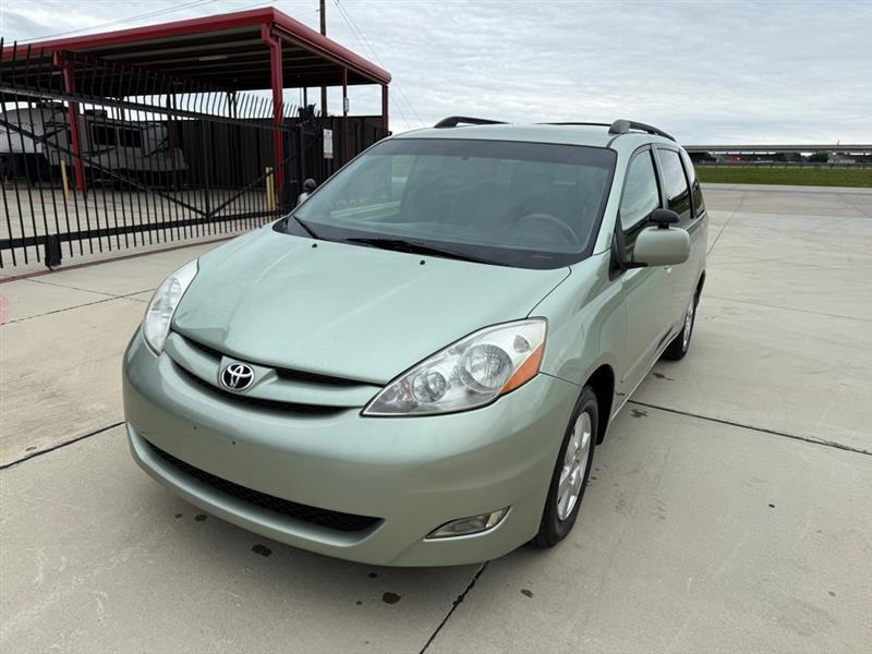2007 Toyota Sienna XLE