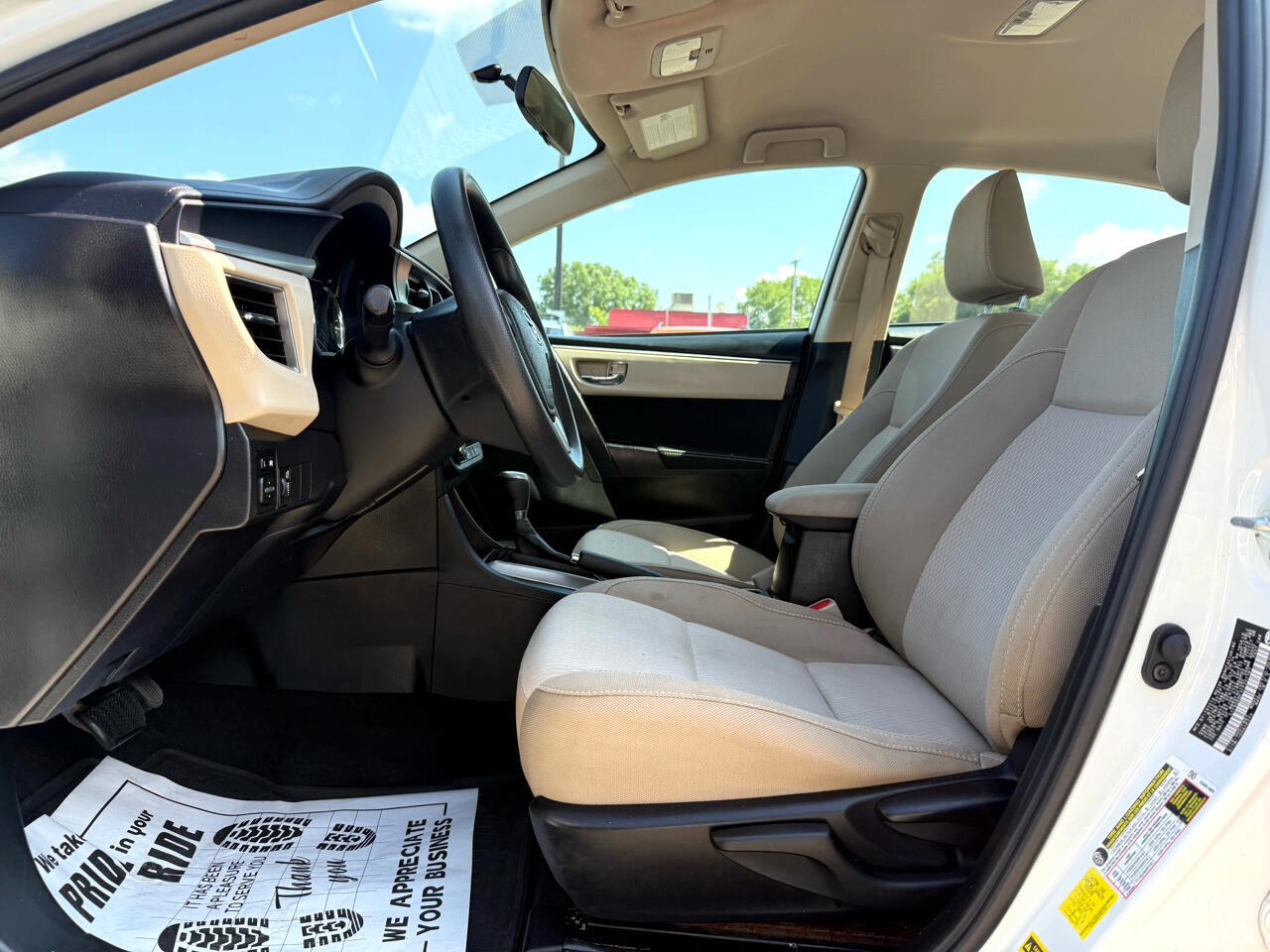 2015 Toyota Corolla L photo 8