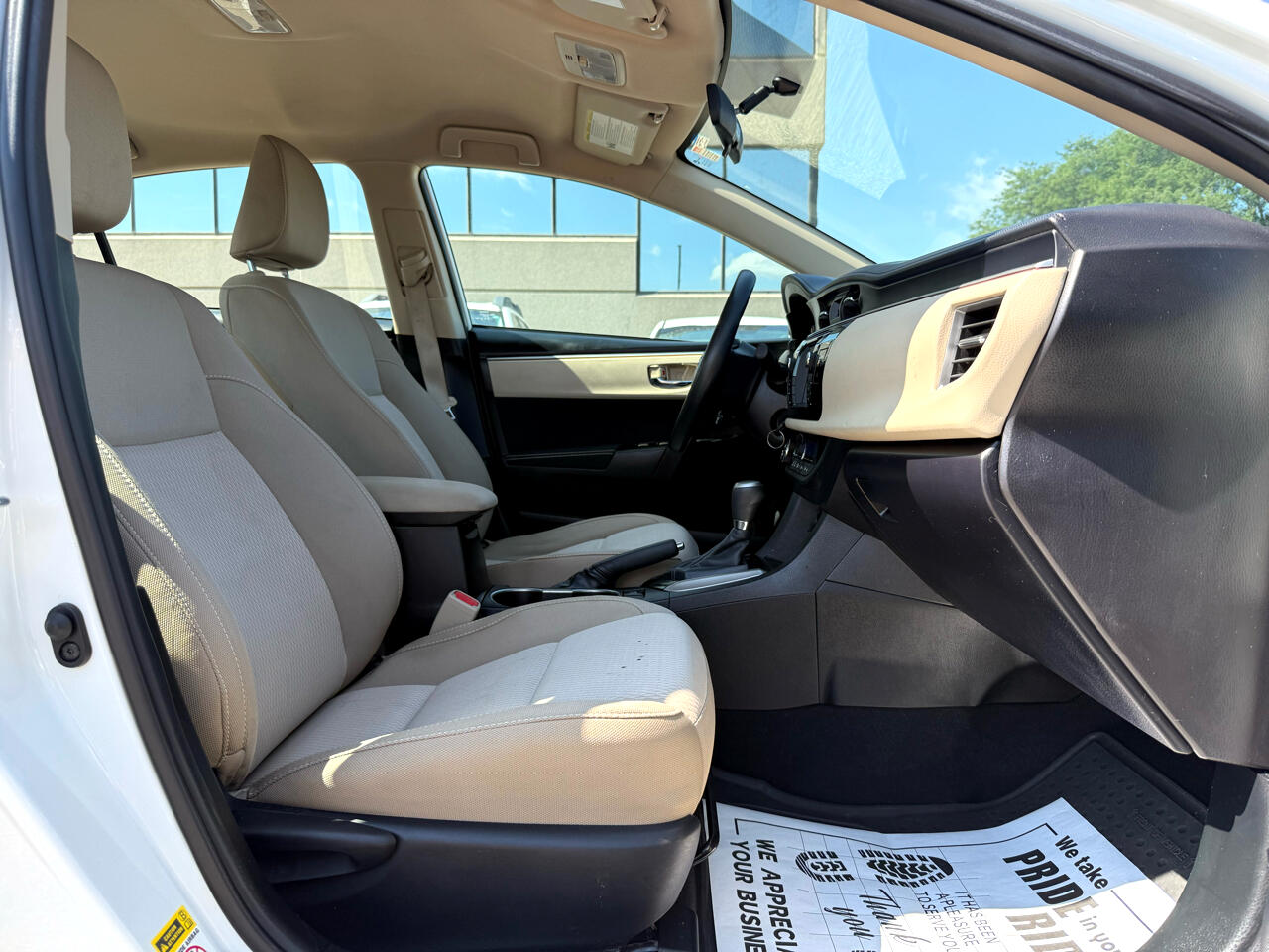 2015 Toyota Corolla L photo 19