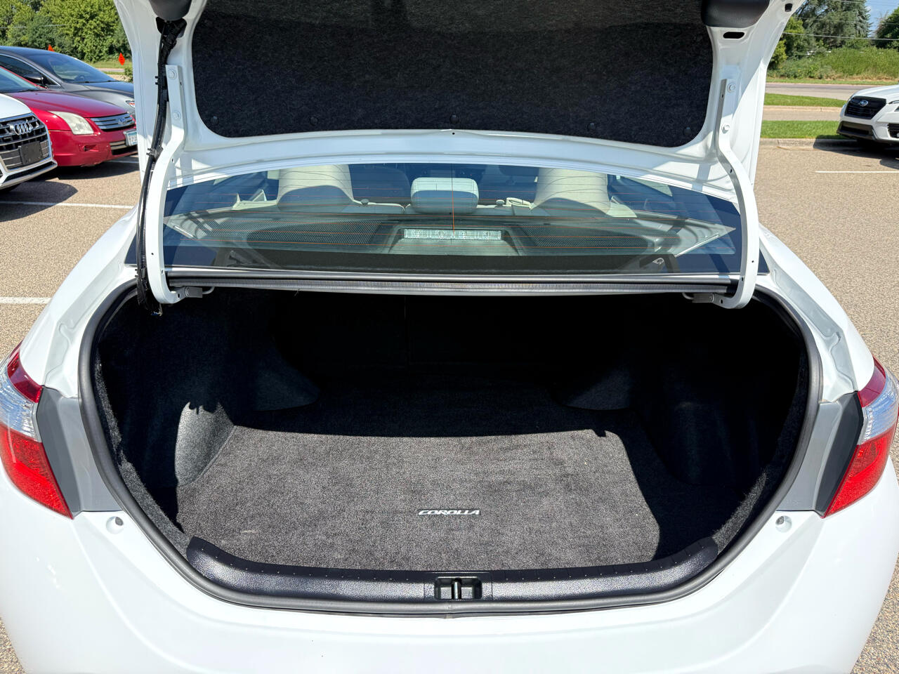 2015 Toyota Corolla L photo 22