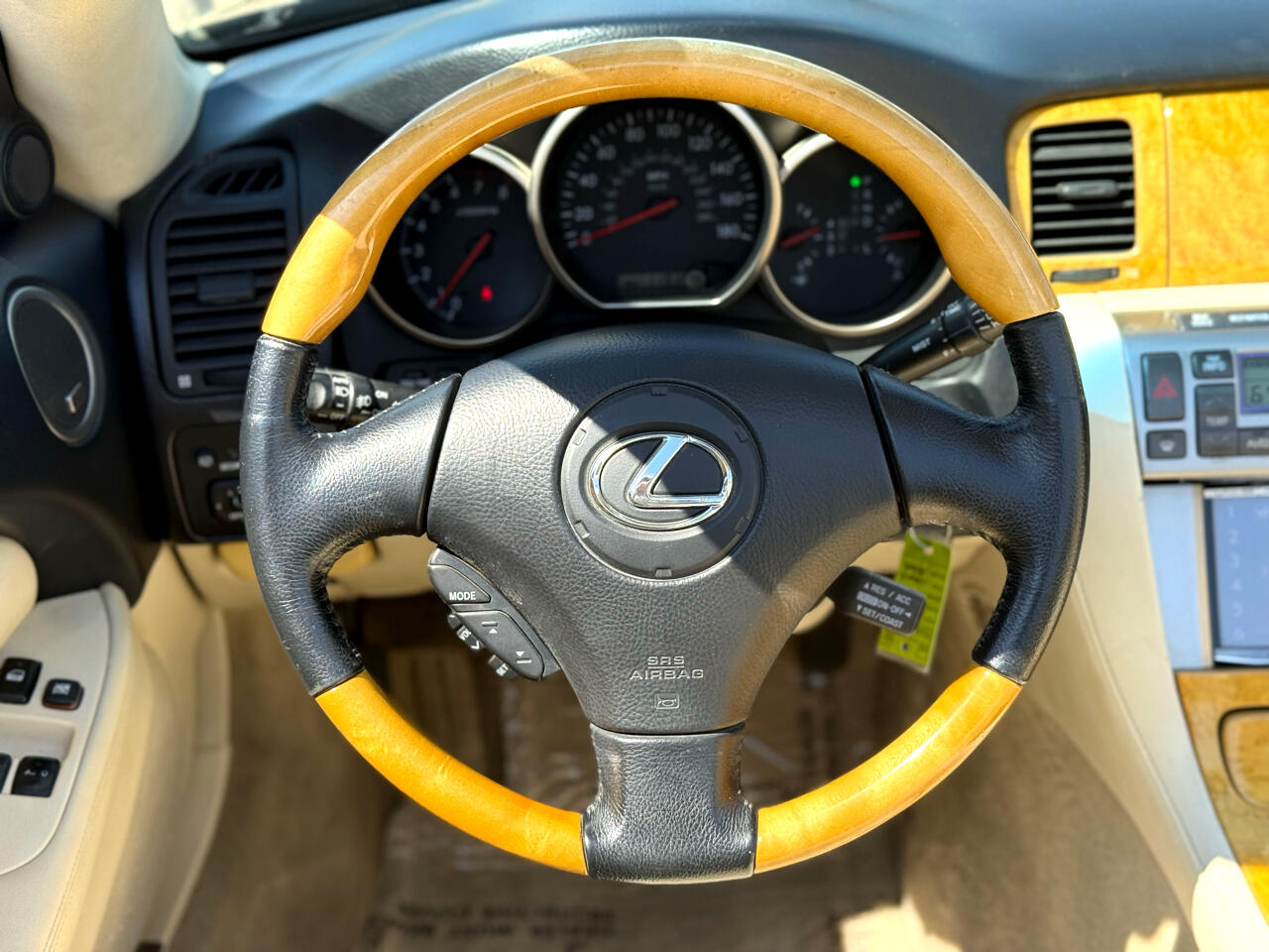 2004 Lexus SC 430 photo 11
