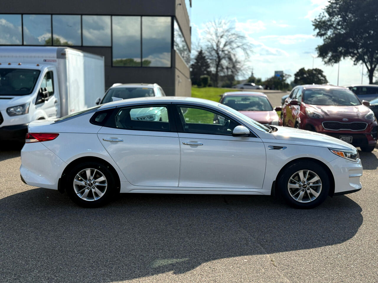 2018 Kia Optima LX photo 6