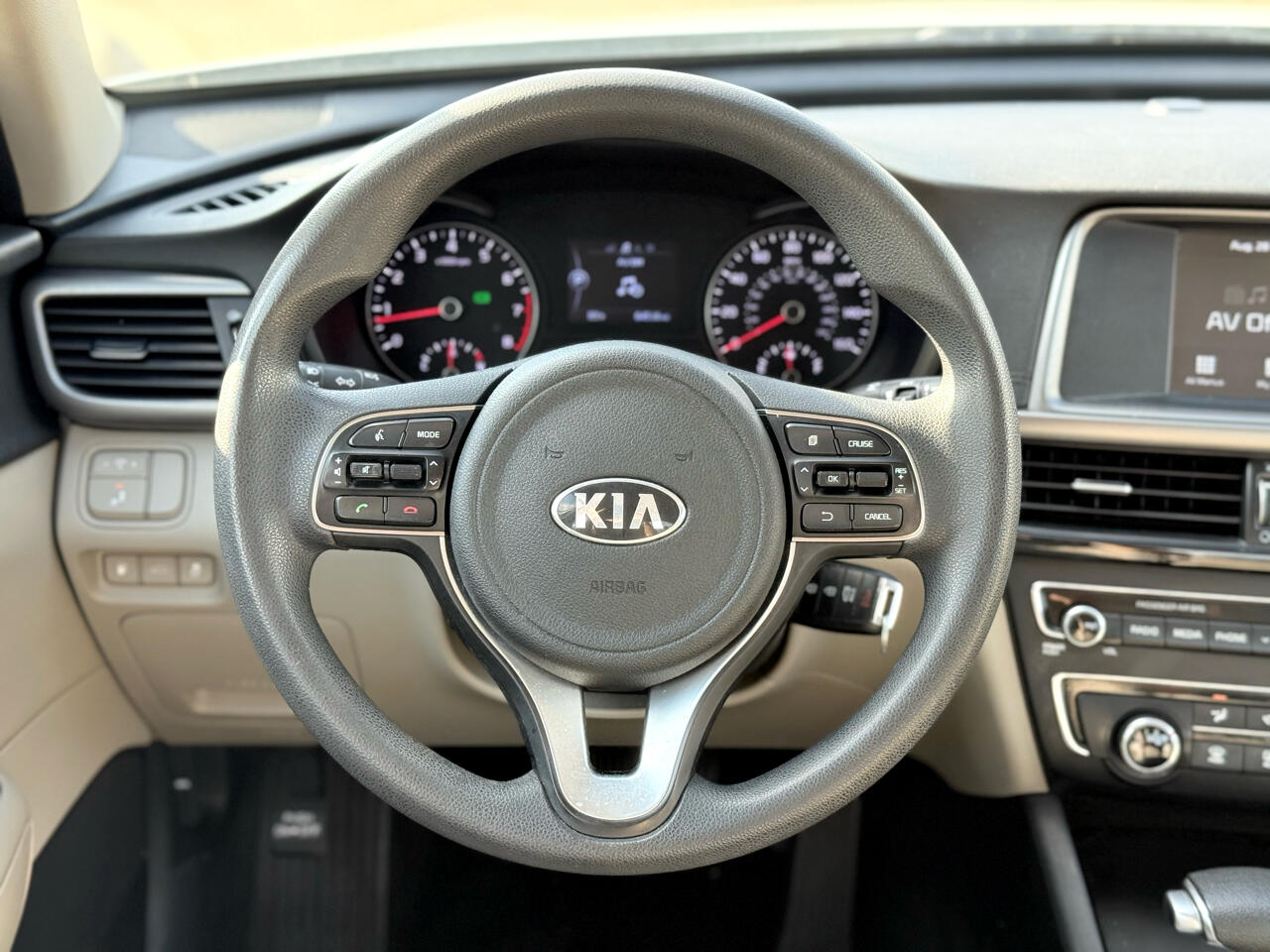 2018 Kia Optima LX photo 14