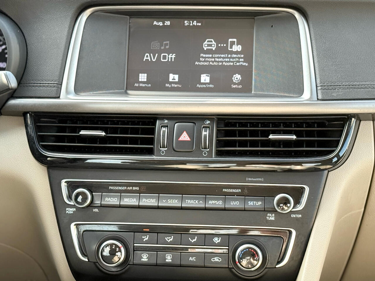 2018 Kia Optima LX photo 17