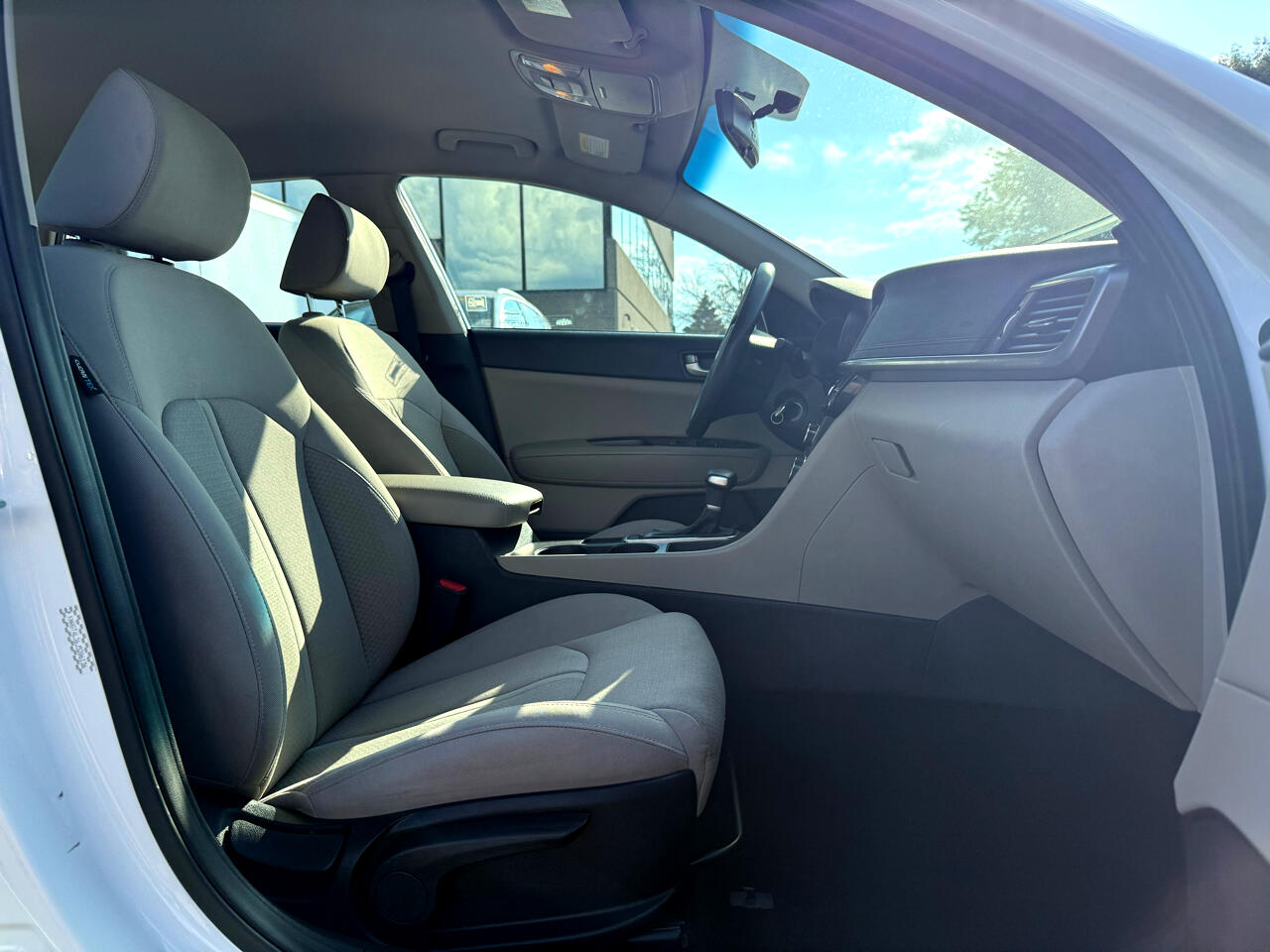2018 Kia Optima LX photo 21