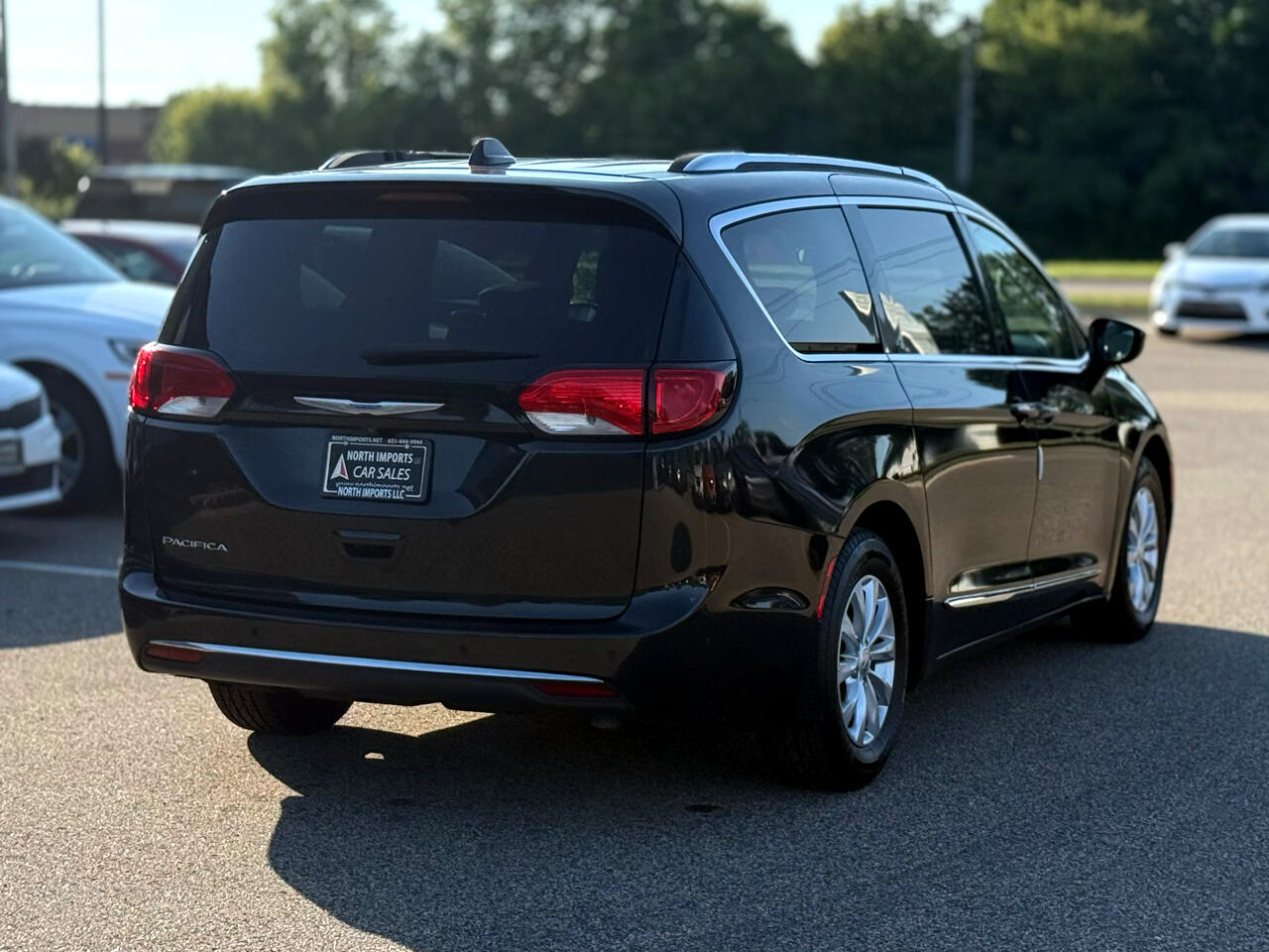 2018 Chrysler Pacifica Touring L photo 5