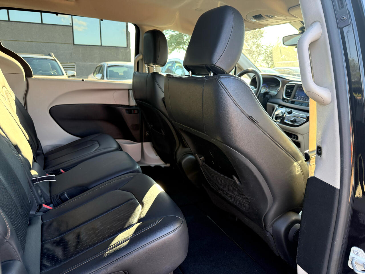 2018 Chrysler Pacifica Touring L photo 21