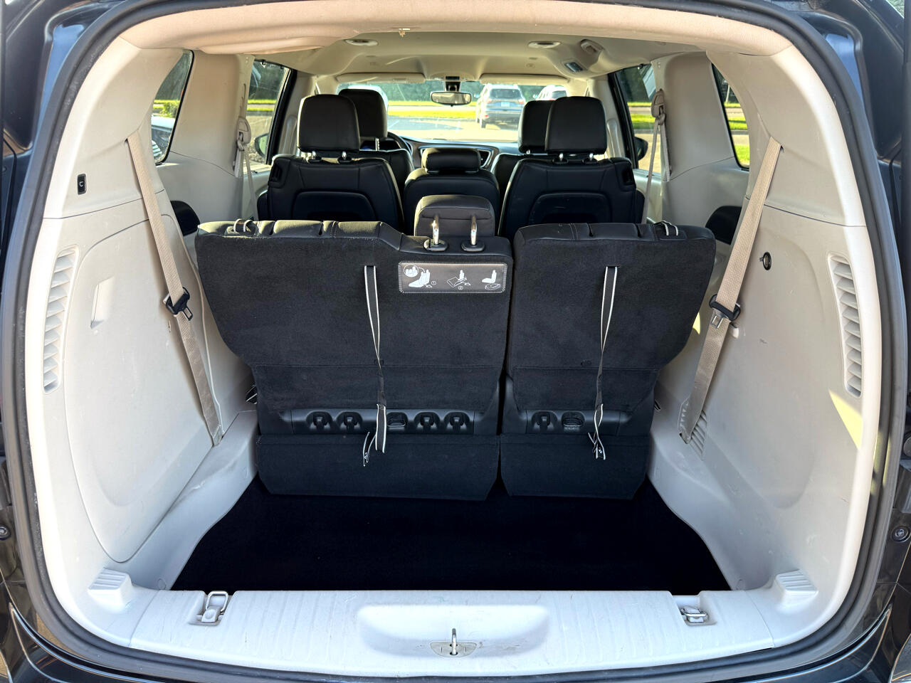 2018 Chrysler Pacifica Touring L photo 26