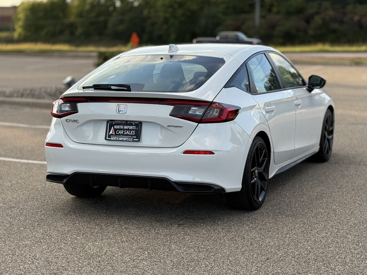 2023 Honda Civic Sport Hatchback photo 4