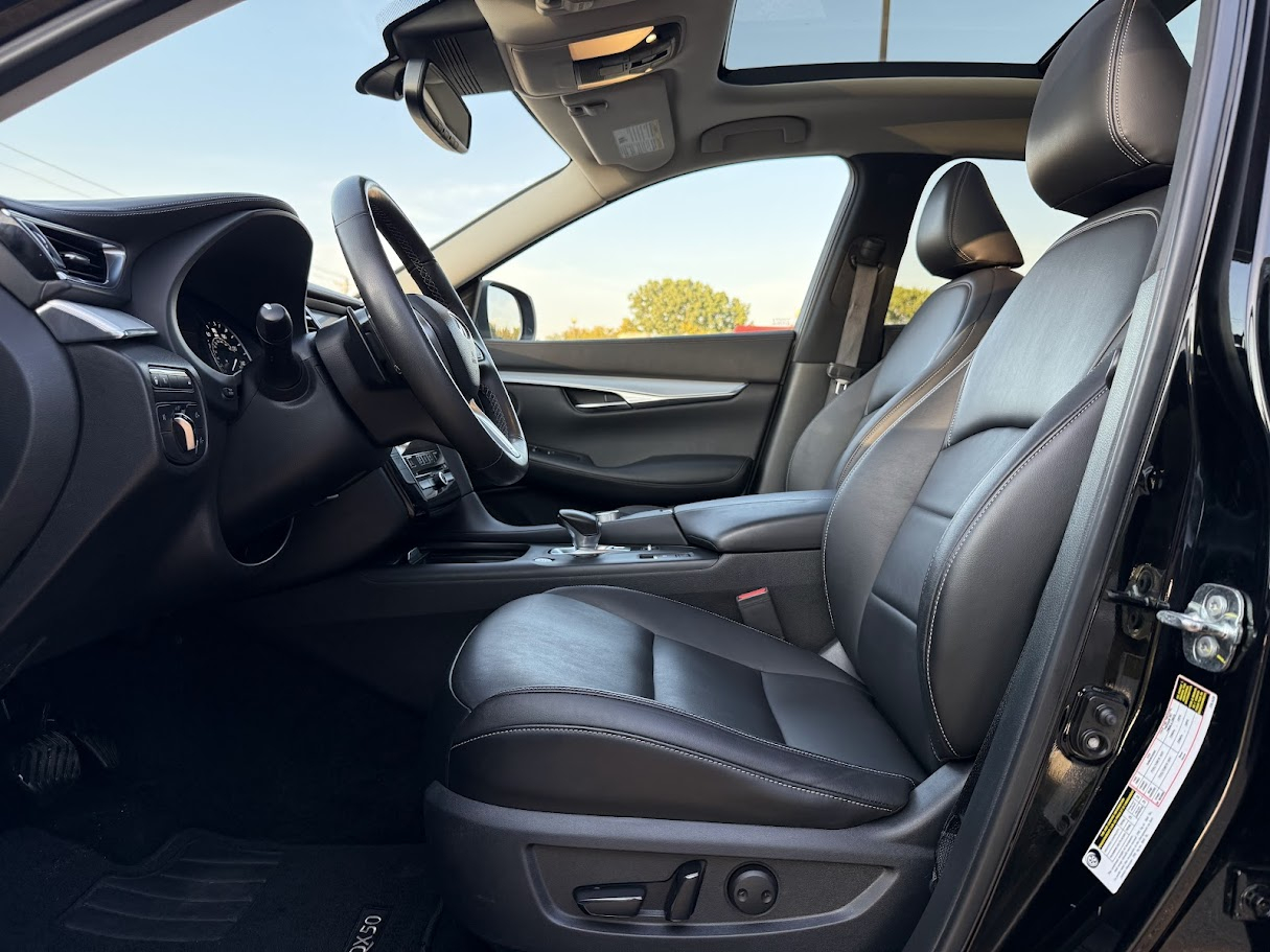 2021 Infiniti QX50 Luxe AWD photo 9