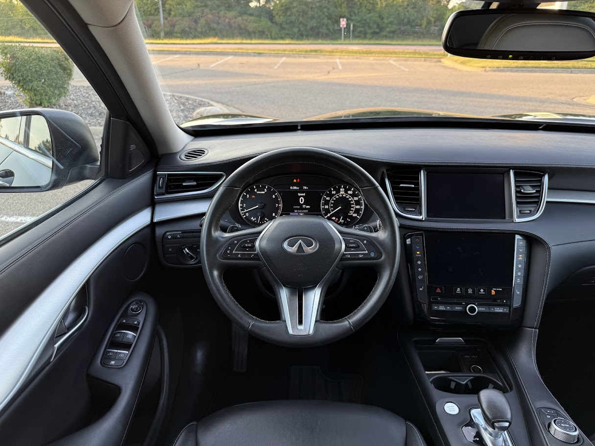2021 Infiniti QX50 Luxe AWD photo 12